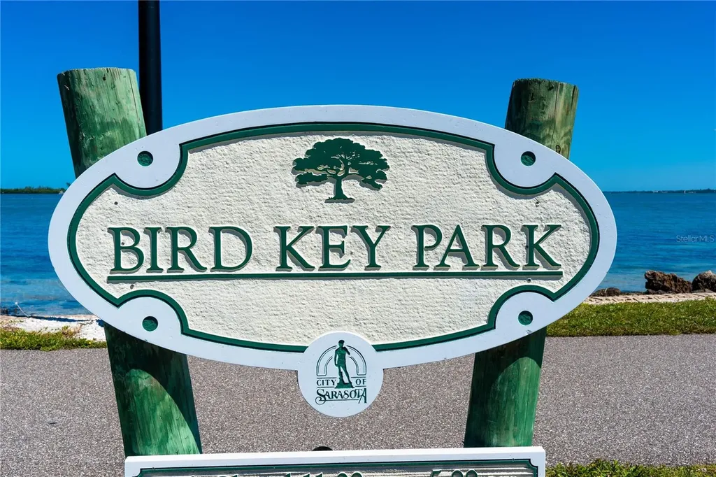 2712 Nancy Street Sarasota FL 34237