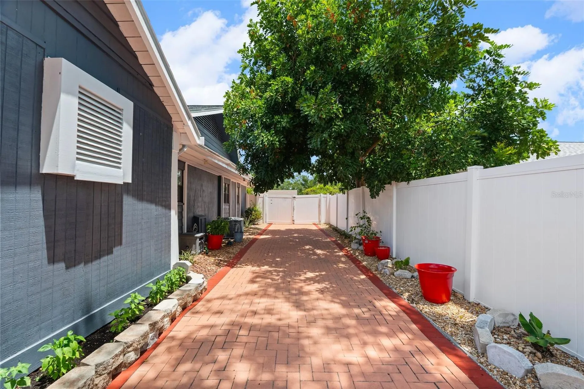 2712 Nancy Street Sarasota FL 34237