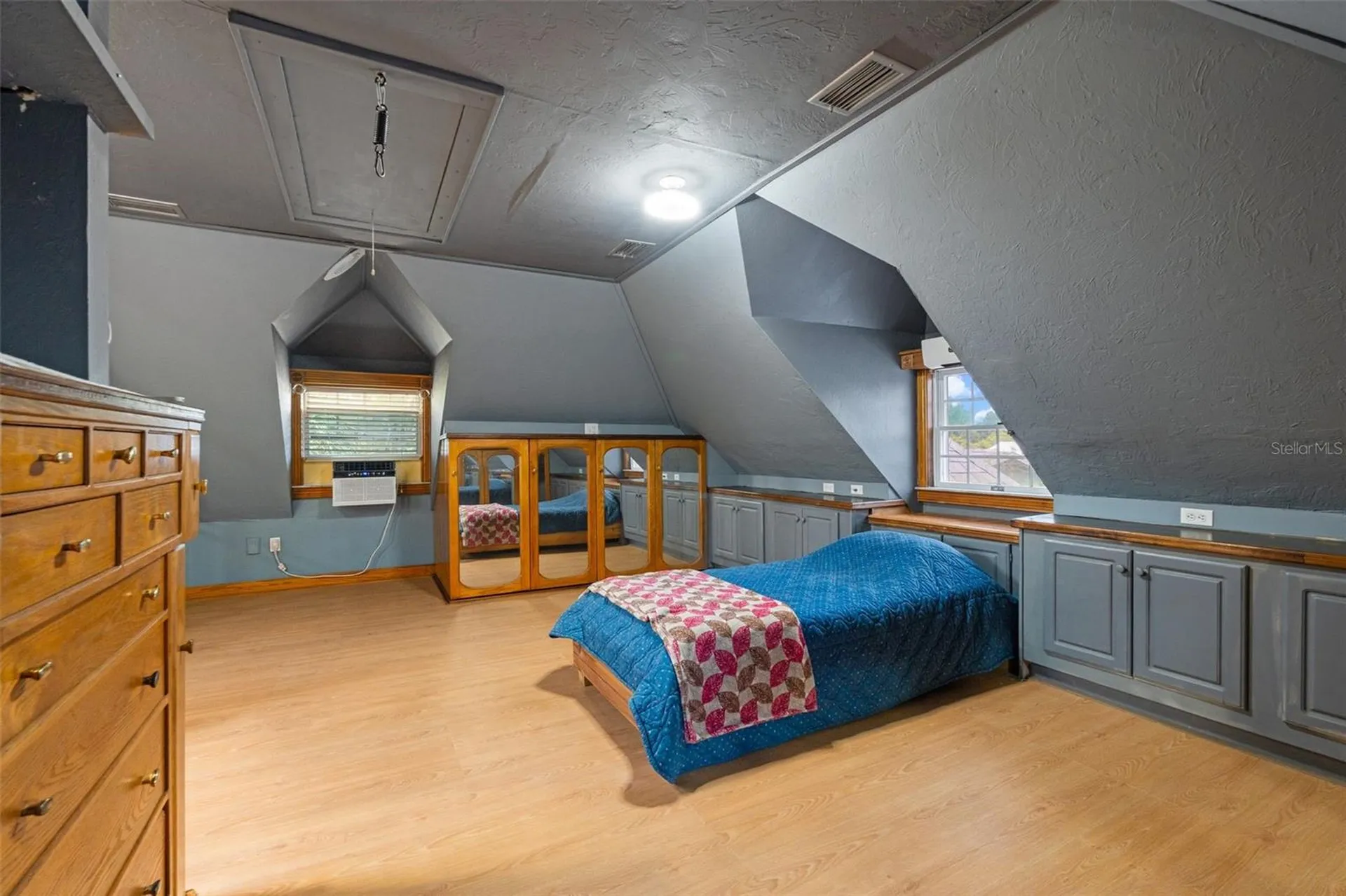 2712 Nancy Street Sarasota FL 34237