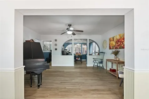 2712 Nancy Street Sarasota FL 34237