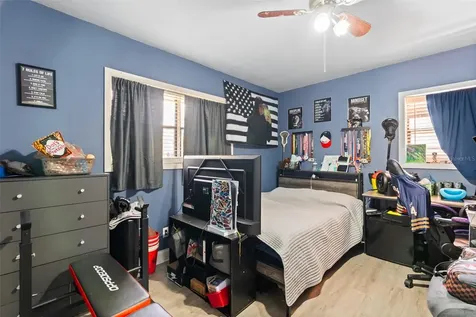 2712 Nancy Street Sarasota FL 34237
