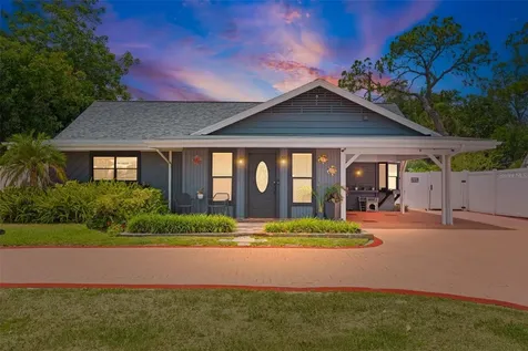 2712 Nancy Street Sarasota FL 34237
