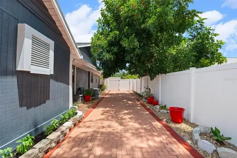 2712 Nancy Street Sarasota FL 34237