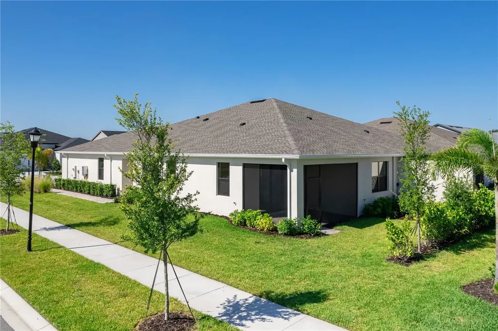 5890 Windbreak Court Apollo Beach FL 33572