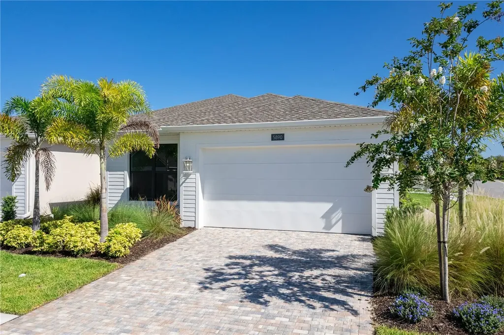 5890 Windbreak Court Apollo Beach FL 33572