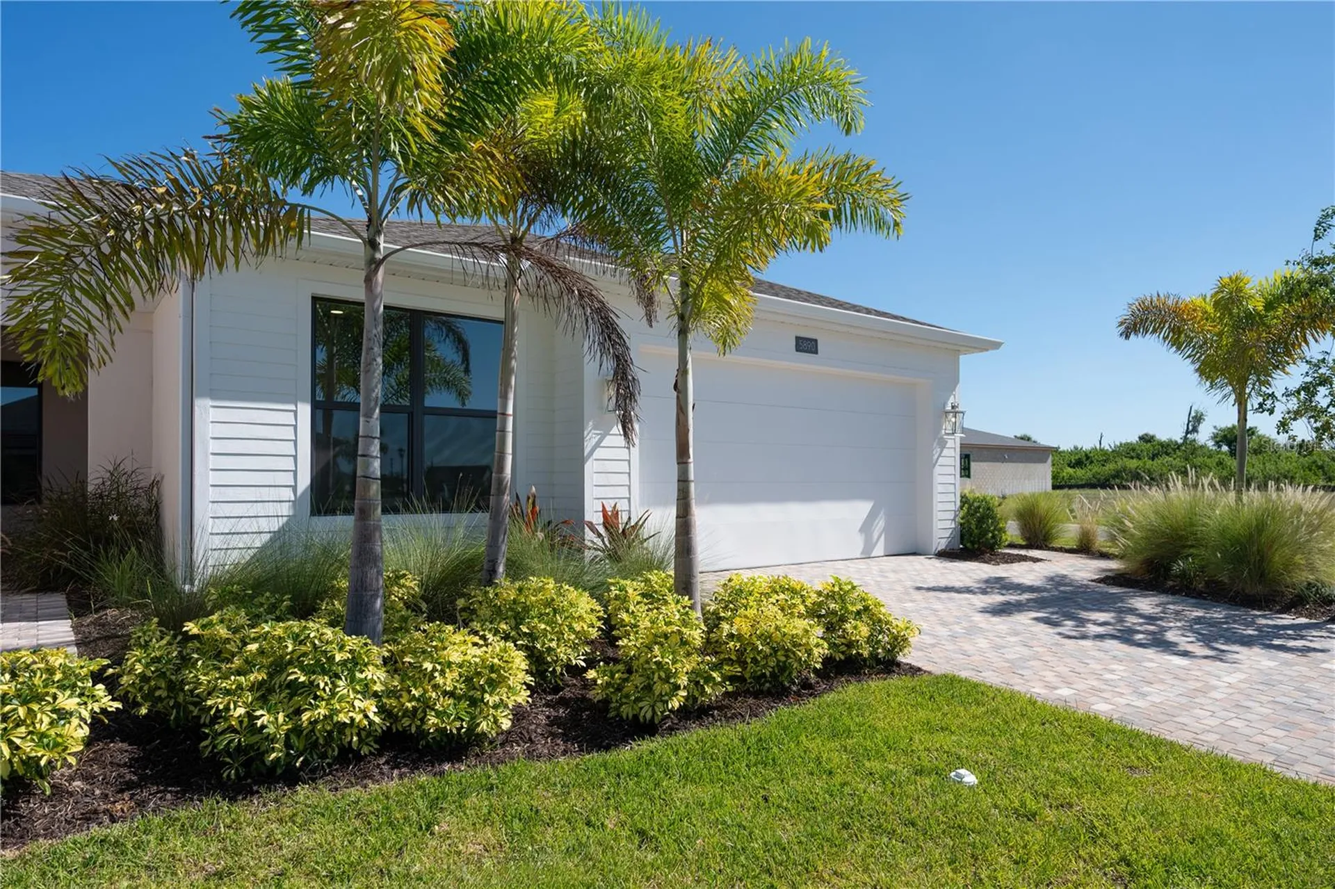 5890 Windbreak Court Apollo Beach FL 33572