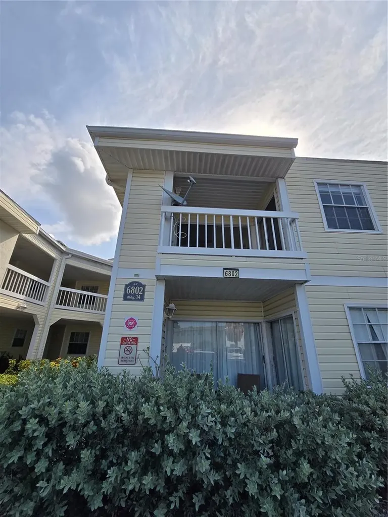6802 Stones Throw Circle N St Petersburg FL 33710