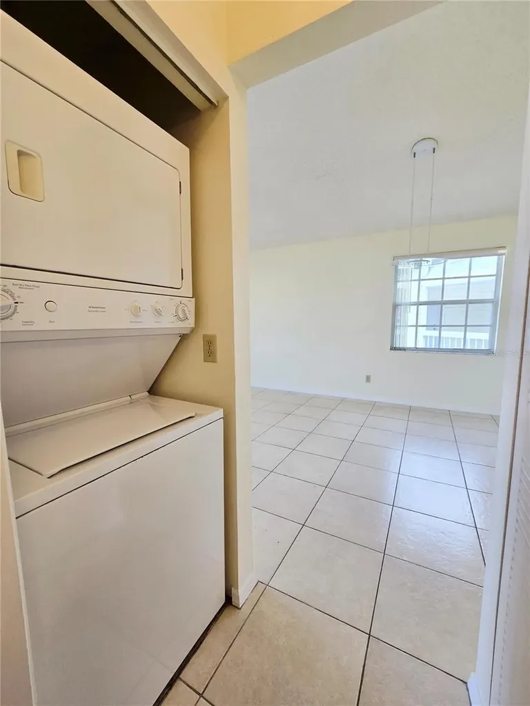 6802 Stones Throw Circle N St Petersburg FL 33710