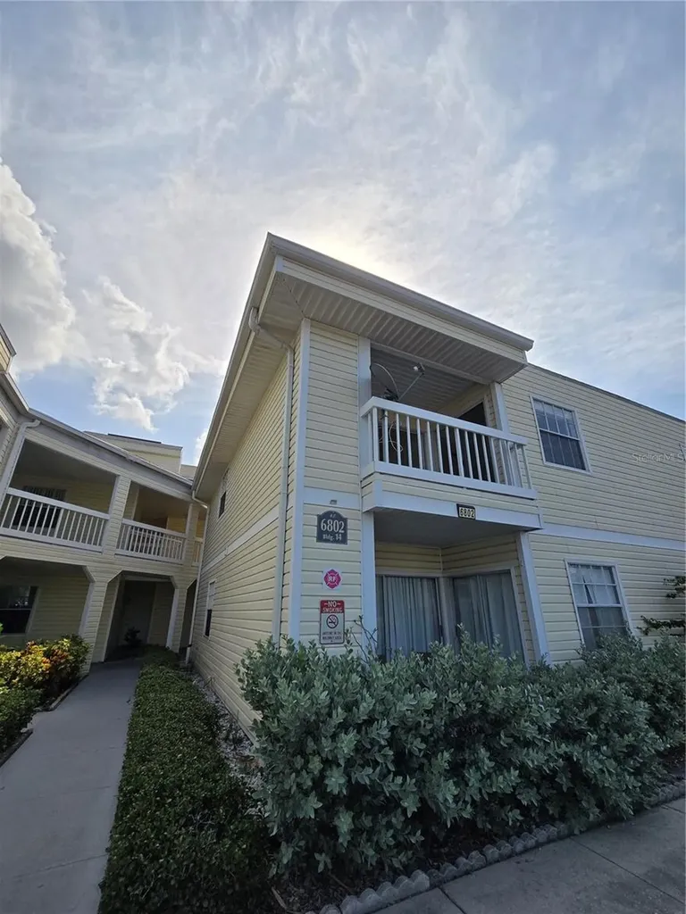 6802 Stones Throw Circle N St Petersburg FL 33710