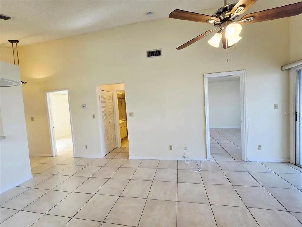 6802 Stones Throw Circle N St Petersburg FL 33710
