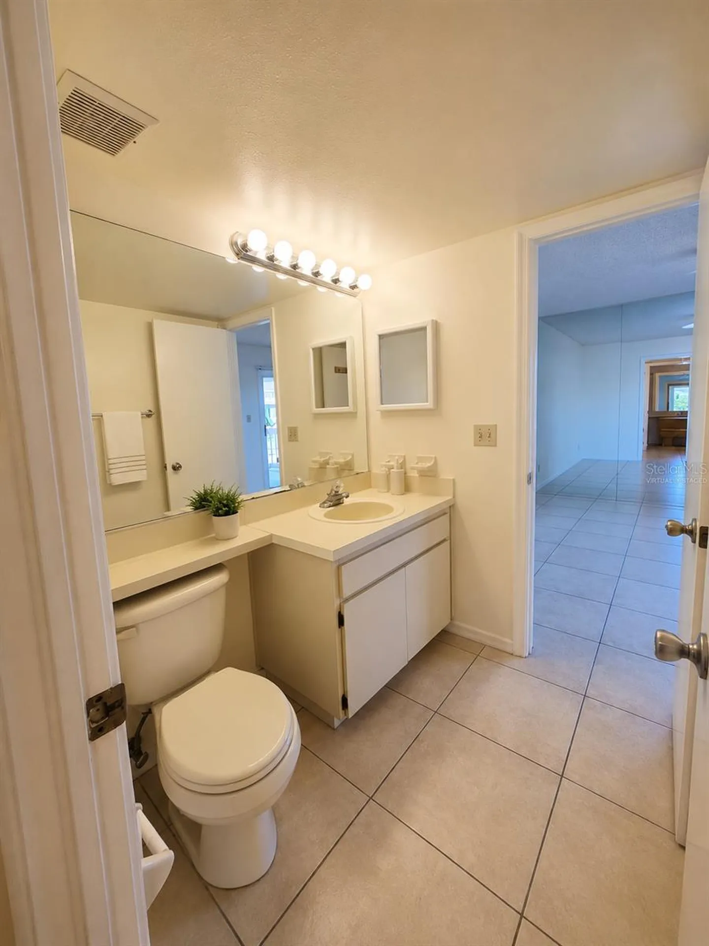 6802 Stones Throw Circle N St Petersburg FL 33710