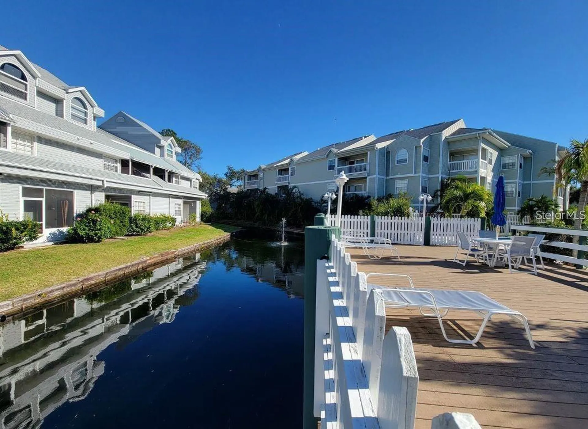 6802 Stones Throw Circle N St Petersburg FL 33710