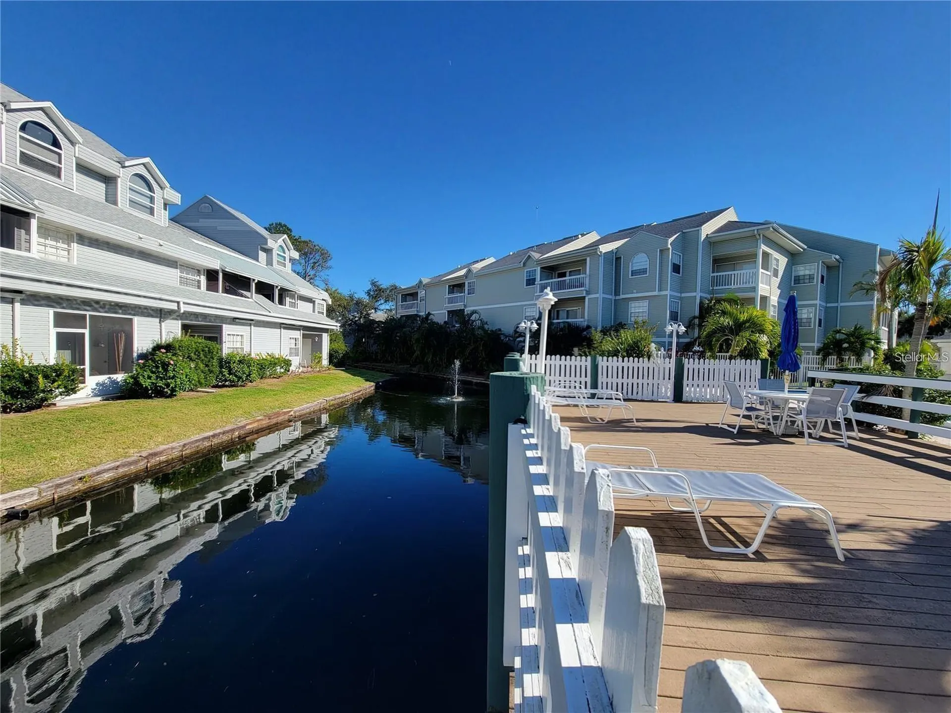 6802 Stones Throw Circle N St Petersburg FL 33710