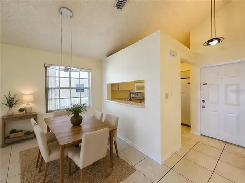 6802 Stones Throw Circle N St Petersburg FL 33710