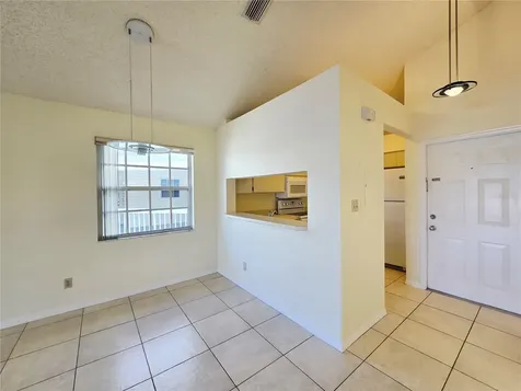 6802 Stones Throw Circle N St Petersburg FL 33710