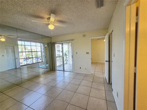 6802 Stones Throw Circle N St Petersburg FL 33710