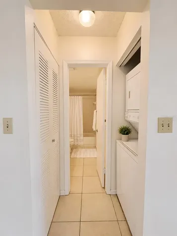 6802 Stones Throw Circle N St Petersburg FL 33710