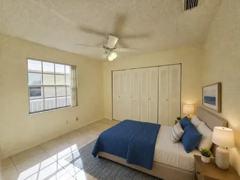6802 Stones Throw Circle N St Petersburg FL 33710