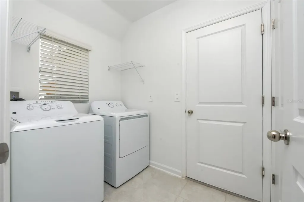 2205 Aquifer Lane Davenport FL 33837