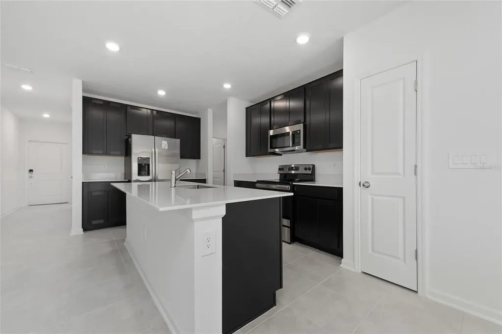 2205 Aquifer Lane Davenport FL 33837