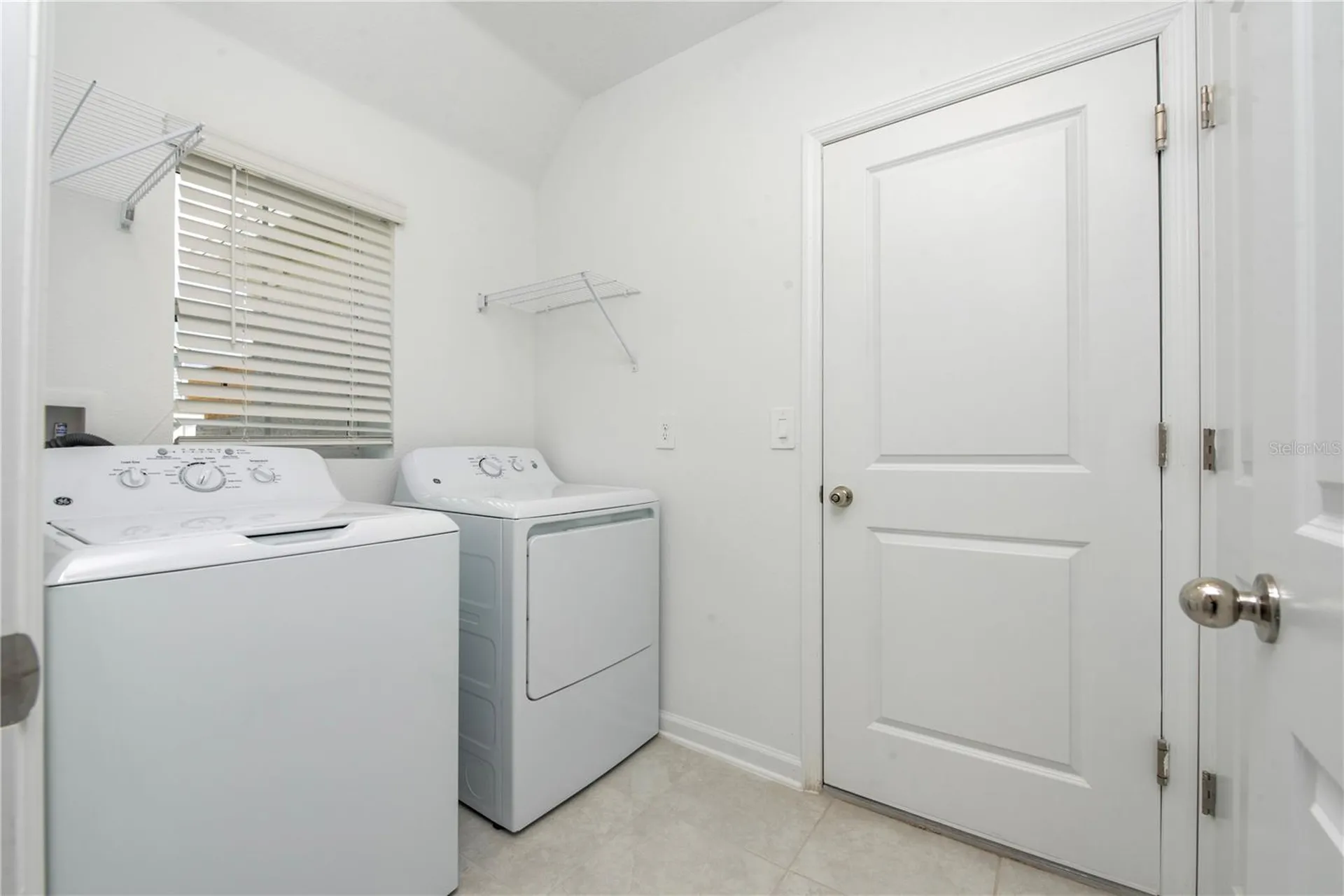 2205 Aquifer Lane Davenport FL 33837