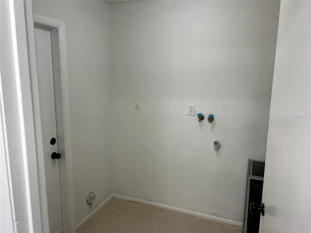 3805 11th Avenue W Bradenton FL 34205