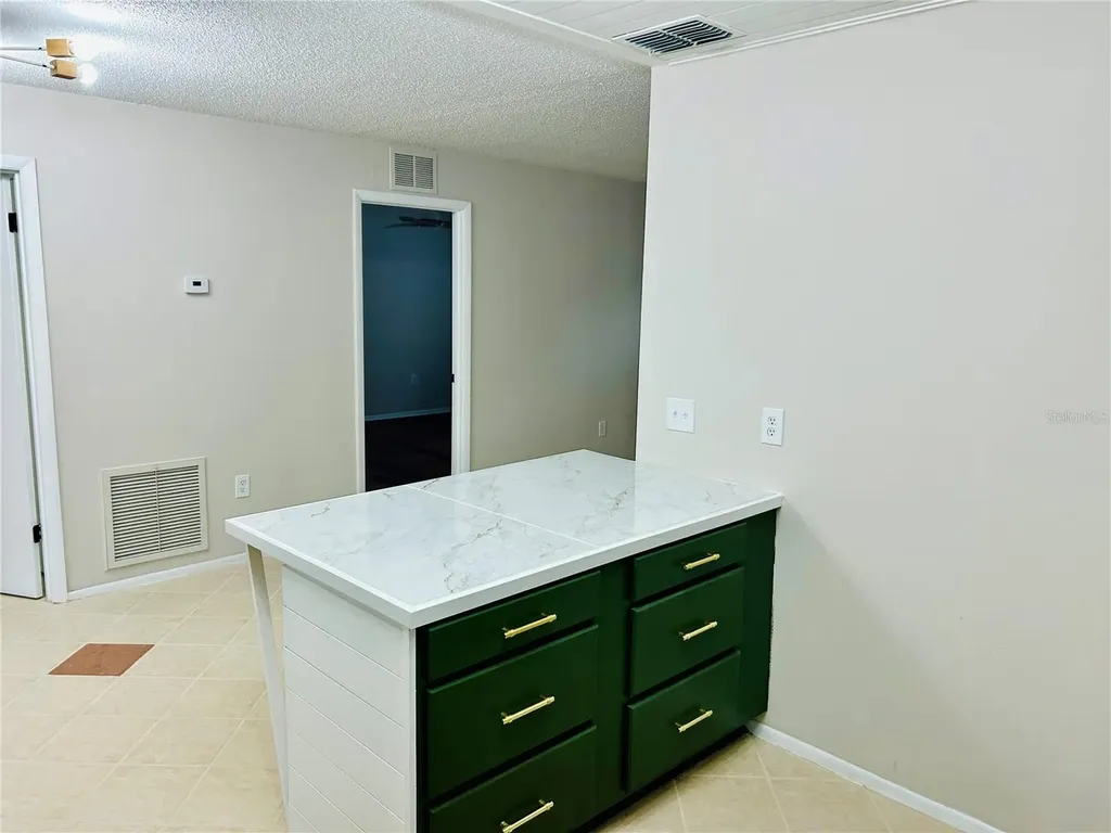 3805 11th Avenue W Bradenton FL 34205