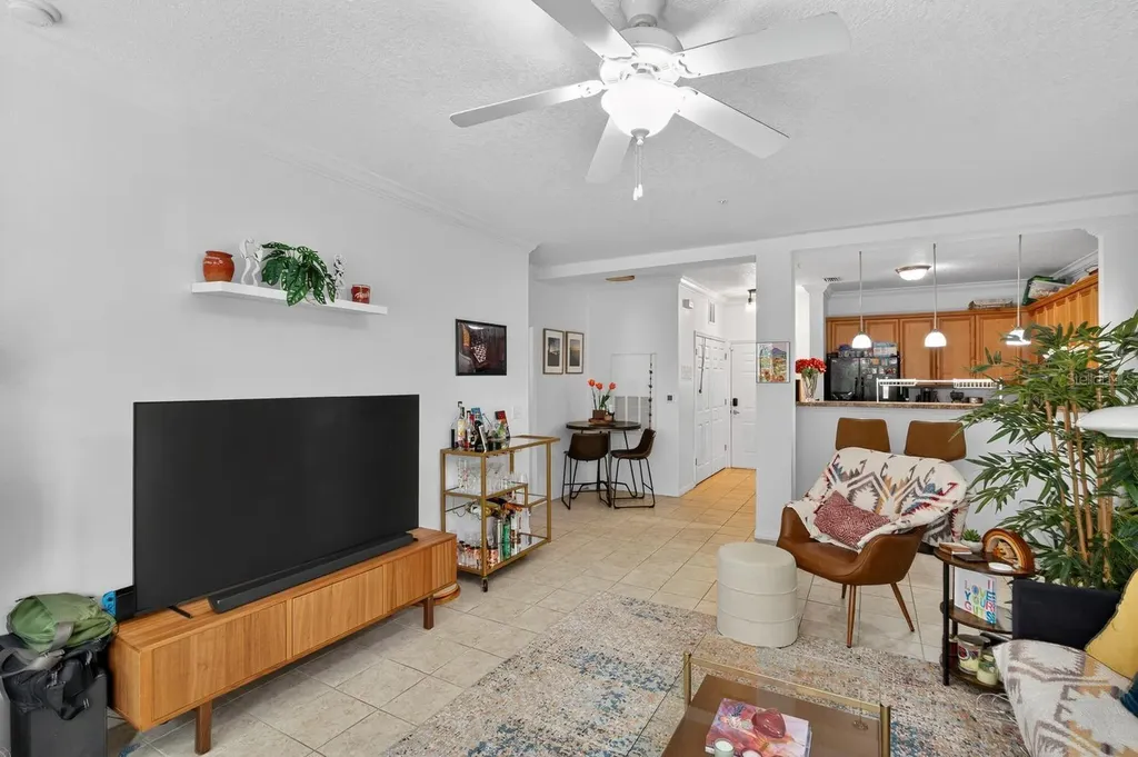 1185 SW 9th Road Gainesville FL 32601