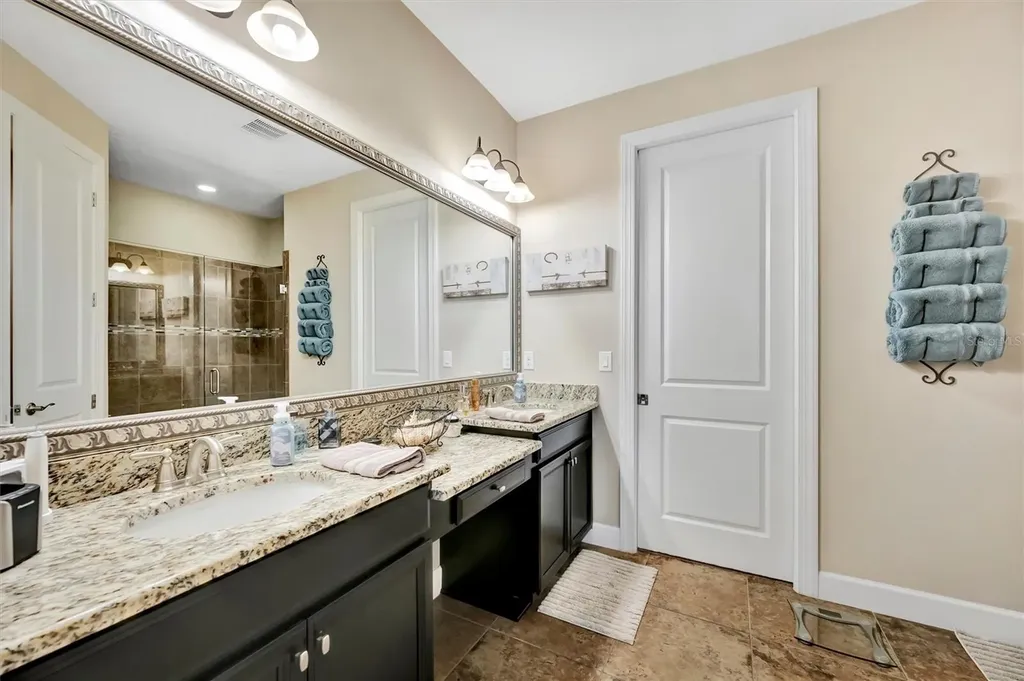 4732 Alexandria Court Palmetto FL 34221
