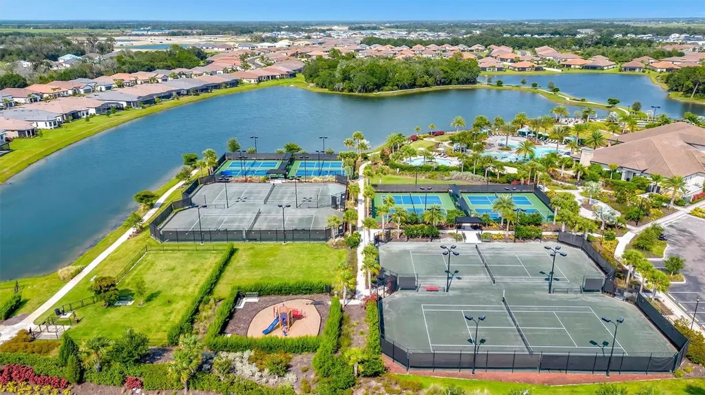 4732 Alexandria Court Palmetto FL 34221
