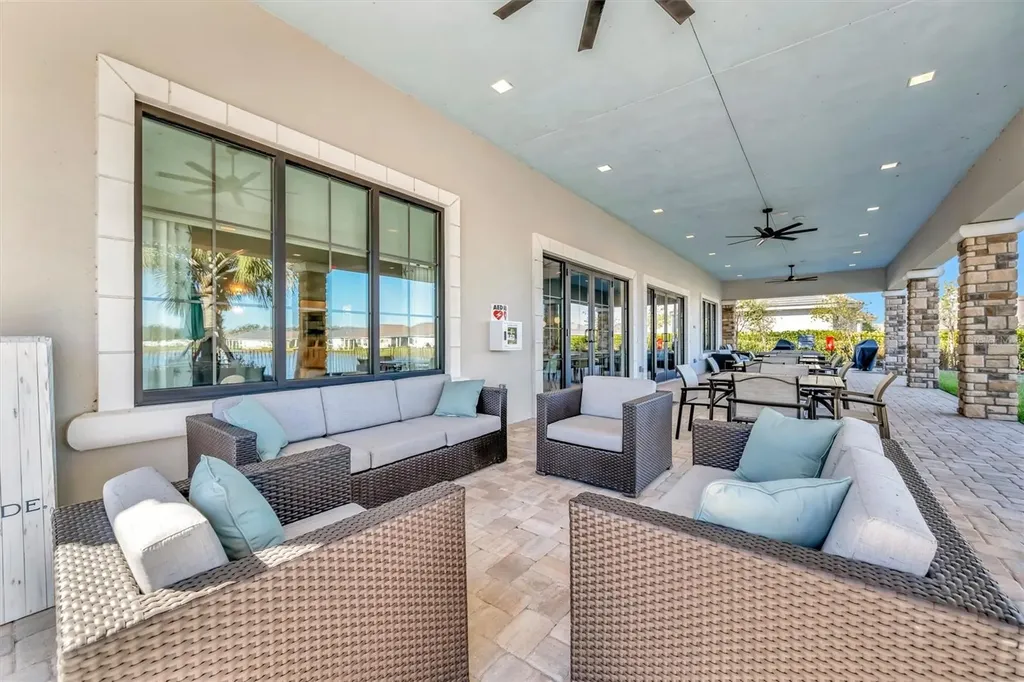 4732 Alexandria Court Palmetto FL 34221