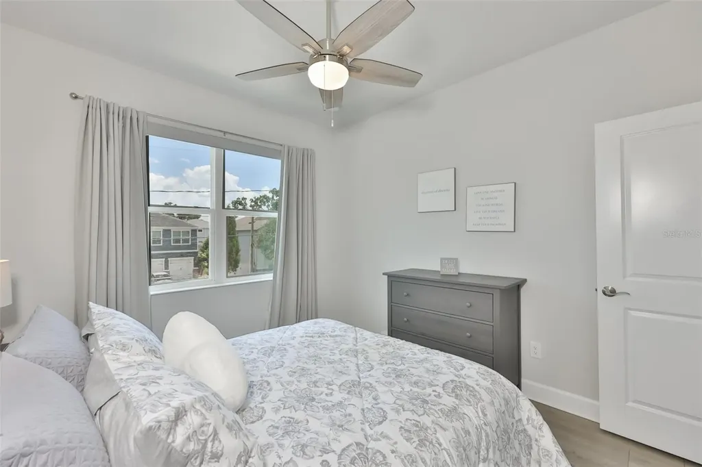 2407 W Gray Street Tampa FL 33609