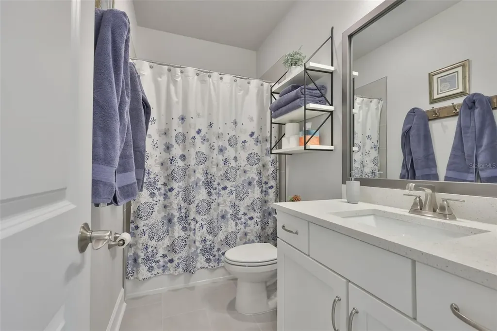 2407 W Gray Street Tampa FL 33609