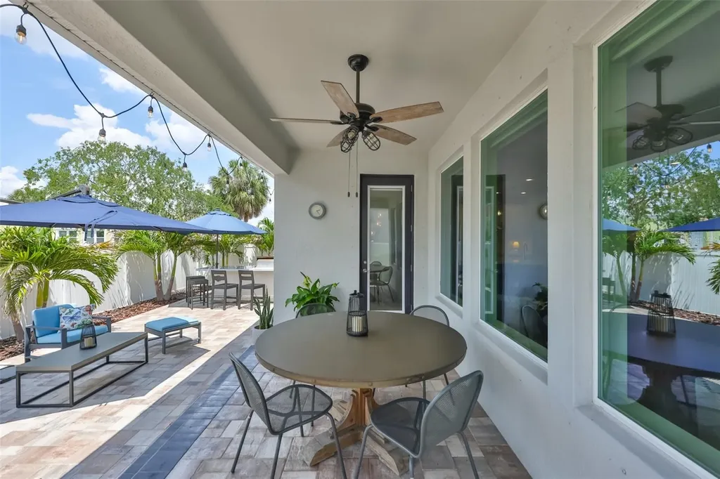 2407 W Gray Street Tampa FL 33609