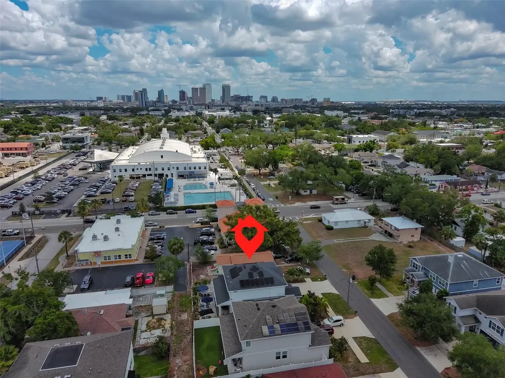 2407 W Gray Street Tampa FL 33609