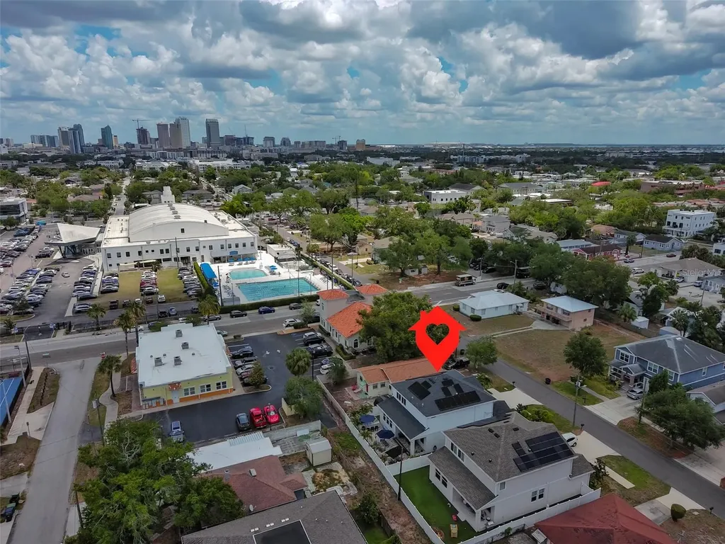 2407 W Gray Street Tampa FL 33609