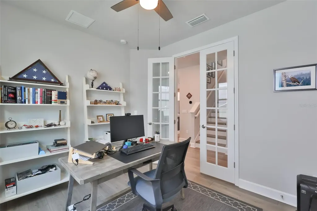 2407 W Gray Street Tampa FL 33609