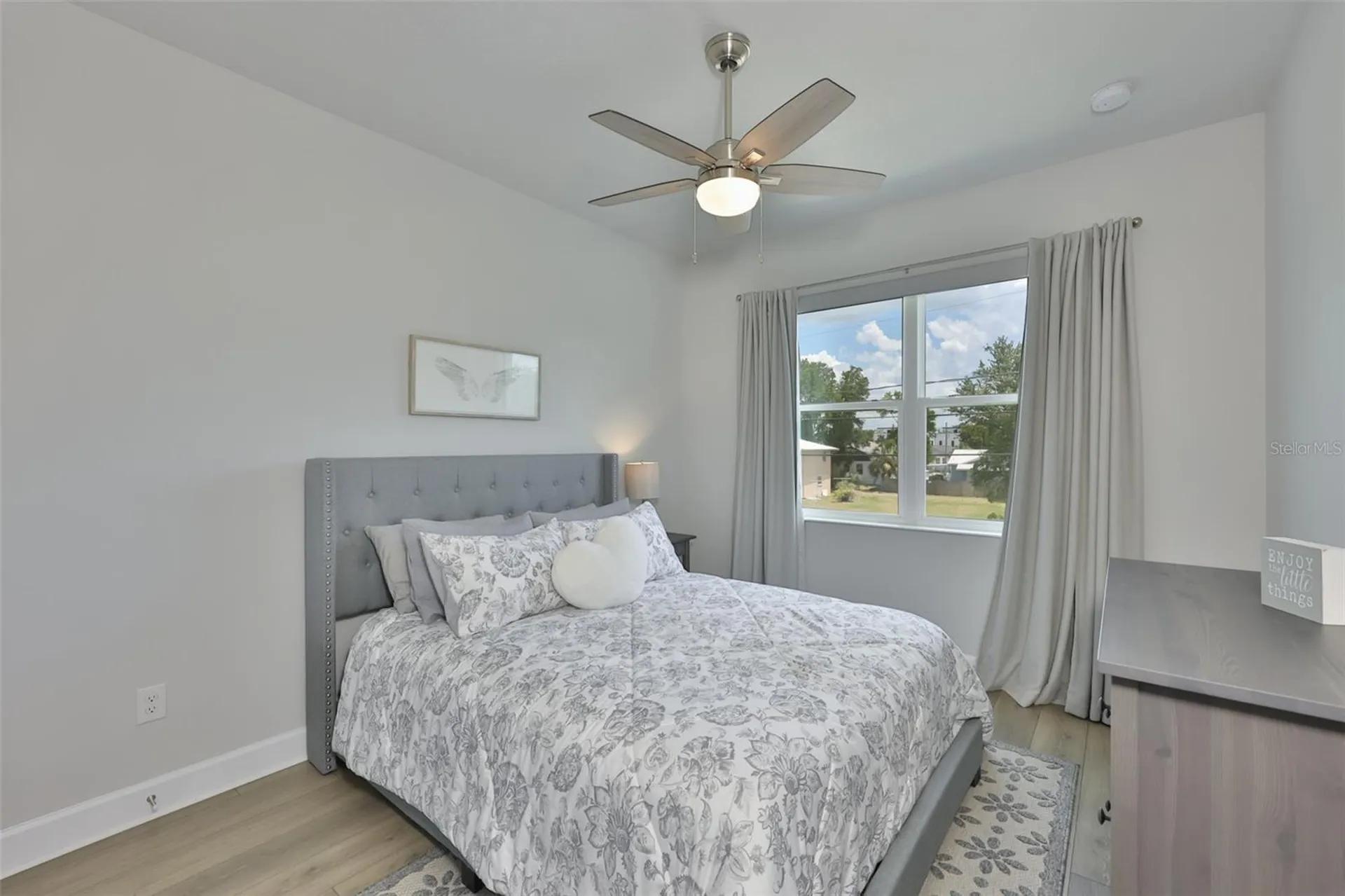 2407 W Gray Street Tampa FL 33609