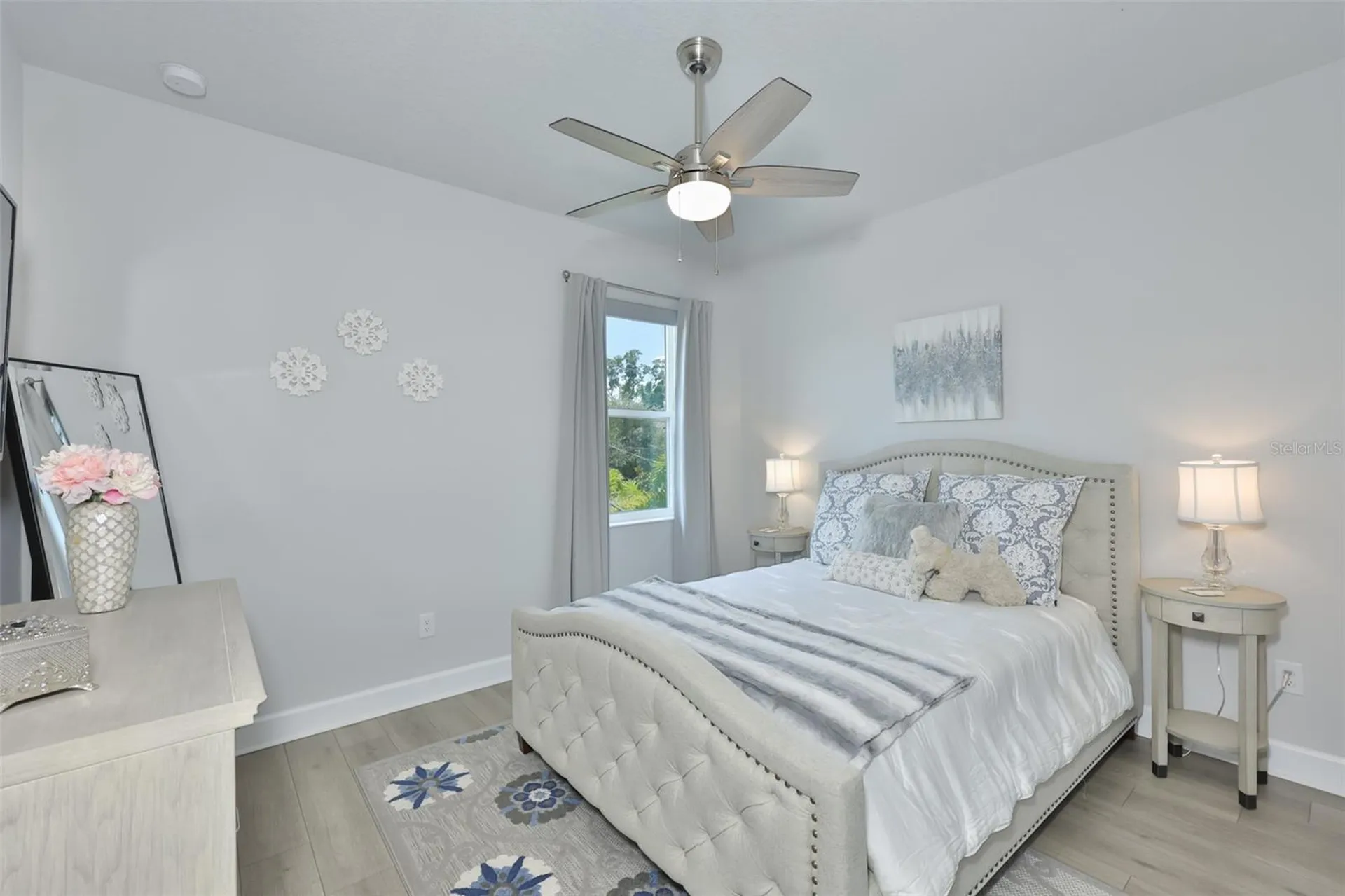 2407 W Gray Street Tampa FL 33609