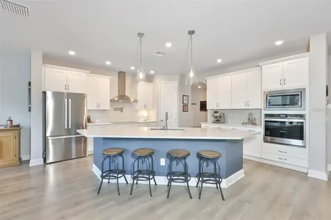 2407 W Gray Street Tampa FL 33609