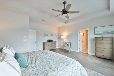 2407 W Gray Street Tampa FL 33609