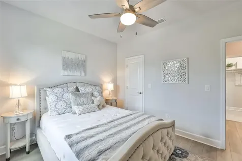 2407 W Gray Street Tampa FL 33609
