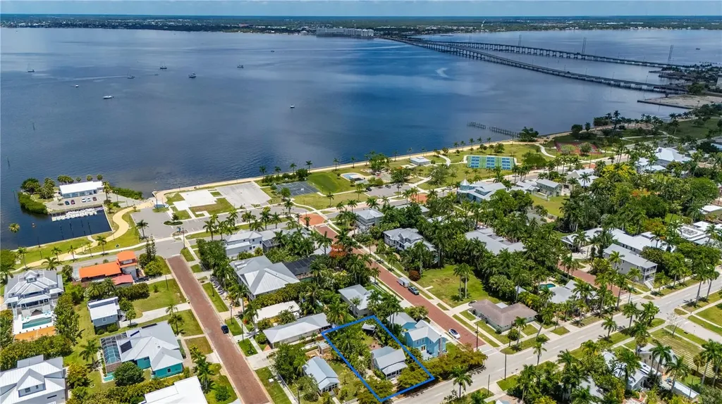 756 W Marion Avenue Punta Gorda FL 33950