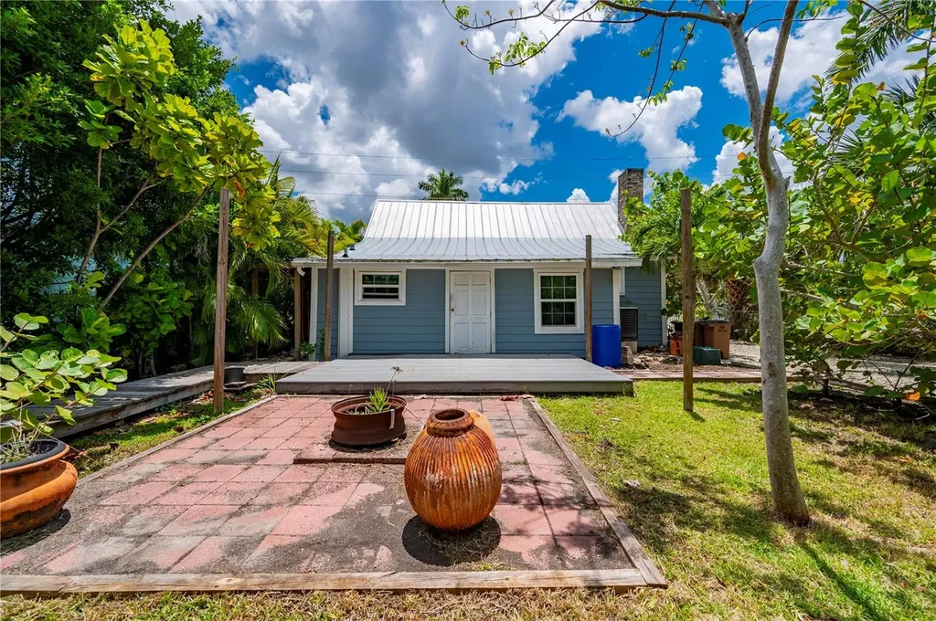 756 W Marion Avenue Punta Gorda FL 33950