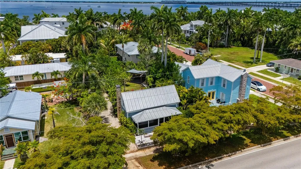 756 W Marion Avenue Punta Gorda FL 33950