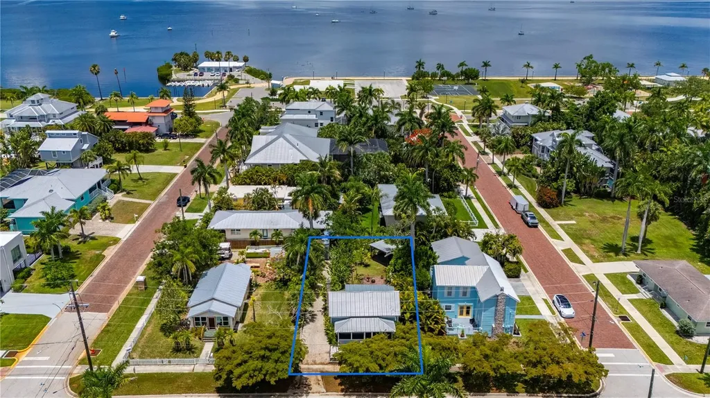 756 W Marion Avenue Punta Gorda FL 33950