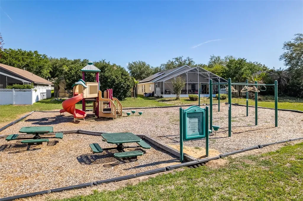 33441 Irongate Drive Leesburg FL 34788