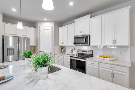 3747 Laughing Dove Avenue Sun City Center FL 33573