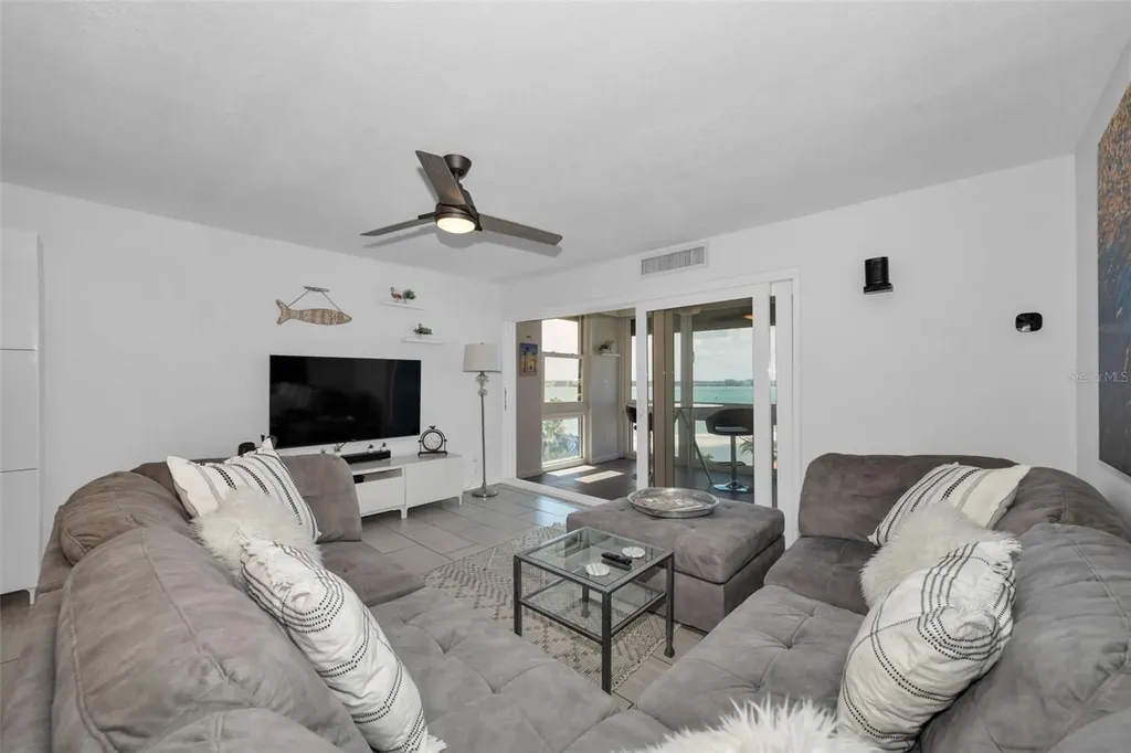 855 Bayway Boulevard Clearwater Beach FL 33767
