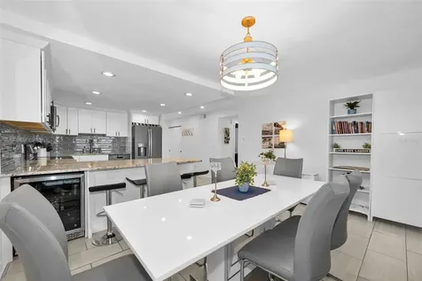 855 Bayway Boulevard Clearwater Beach FL 33767
